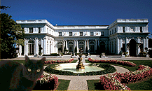cat and Newport mansion